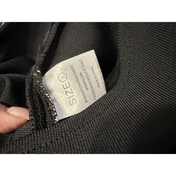 Black Ribbed Scoop Neck Bodysuit - Picture 3 of 3